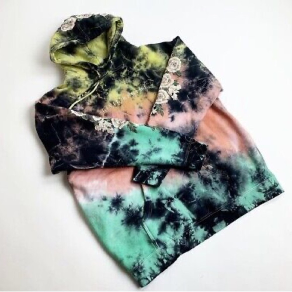 CIVIL REGIME MARBLE/ROSES HOODIE - NWOT
